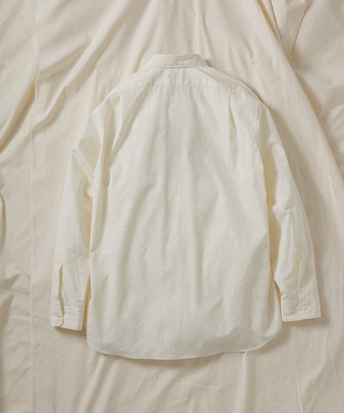 WILD LIFE TAILOR Adam et Rope'（ワイルドテーラーアダムエロペ　）の「【WILD LIFE TAILOR】PLAIN POPLINE SHIRT（シャツ/ブラウス・メンズ・チャコールグレー/キナリ・M/L）」の3枚目の写真