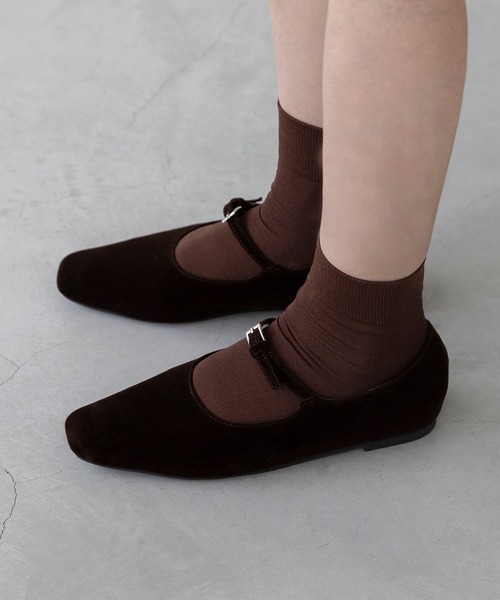 welleg(ウェレッグ)の「センターバックル インヒールパンプス(パンプス・レディース・シルバー/アイボリー/ブラウン/ブラック・21.5cm/22.0cm/22.5cm/23.0cm/23.5cm/24.0cm/24.5cm/25.0cm/25.5cm/26.0cm)」の16枚目の写真