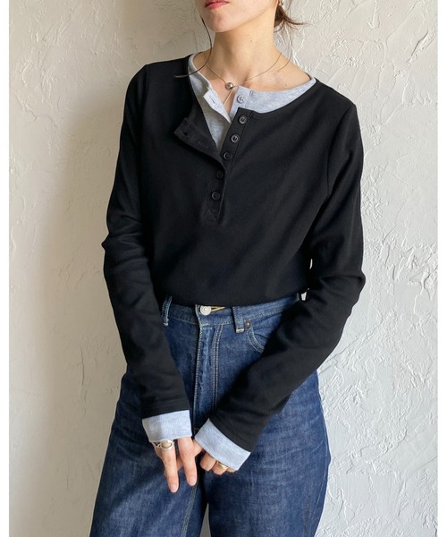 She's Closet(シーズクローゼット)の「長袖配色レイヤードヘンリーネックリブトップス/ロンT(Tシャツ/カットソー・レディース・ブラウン/チャコールグレー/ブラック/ベージュ・FREE)」の7枚目の写真