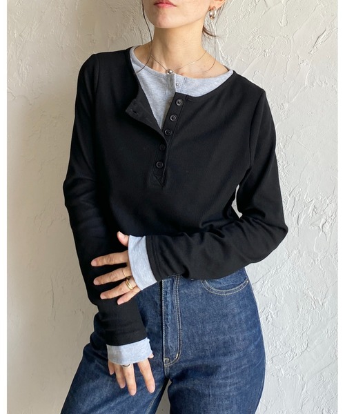She's Closet(シーズクローゼット)の「長袖配色レイヤードヘンリーネックリブトップス/ロンT(Tシャツ/カットソー・レディース・ブラウン/チャコールグレー/ブラック/ベージュ・FREE)」の8枚目の写真