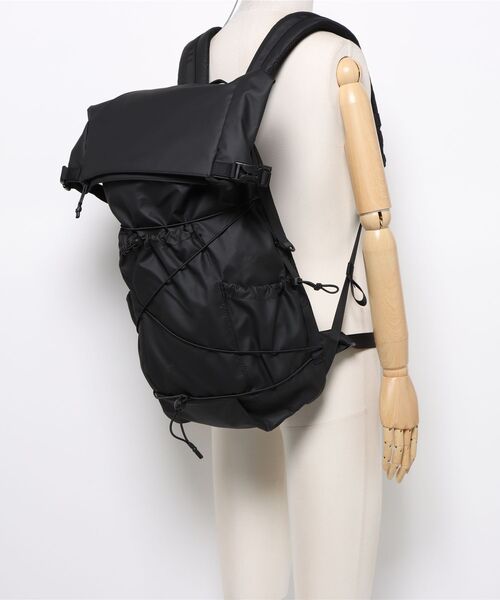 ELLIKER(エリカー)の「【63】【ELLIKER】BUCKDEN 35L(バックパック/リュック・メンズ・ブラック・FREE)」の11枚目の写真