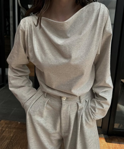 WILLFULLY（ウィルフリー）の「asymmetry drape neck tops（Tシャツ/カットソー・レディース・ブラック/グレー/オートミール・FREE）」の10枚目の写真