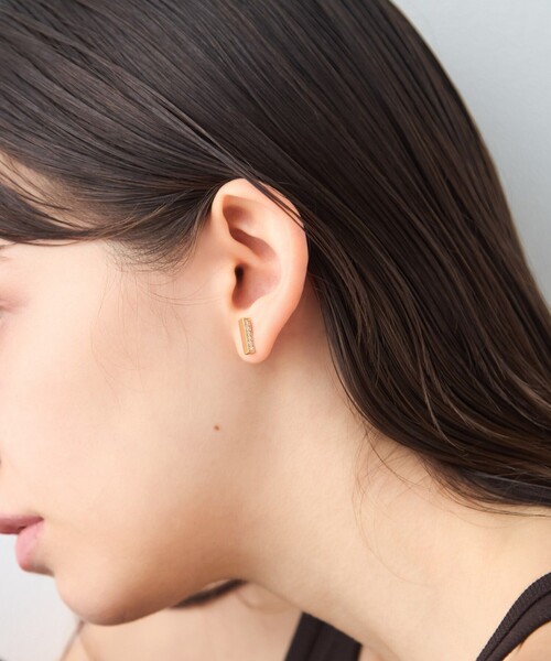 ete（エテ）の「○[カラーリスト] ビジュー リバーシブル ピアス イエローゴールド（ピアス（片耳用）・レディース・イエローゴールド・FREE）」の6枚目の写真