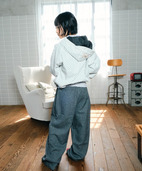 common gull products.(コモンガルプロダクツ)の「誰かと笑った午後に着るジャケット(ナイロンジャケット・レディース・サックスブルー系/ホワイト系・SMALL/MEDIUM/LARGE)」の15枚目の写真