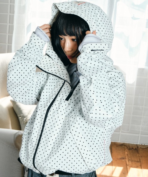 誰かと笑った午後に着るジャケット（ナイロンジャケット）｜common