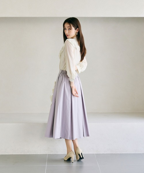 立体フラワーモチーフ付きフレアスカート