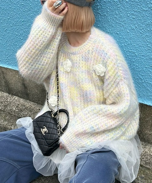 Alley Tokyo(アリートーキョー)の「お花モチーフニット(ニット/セーター・レディース・ピンク/イエロー・FREE)」の2枚目の写真