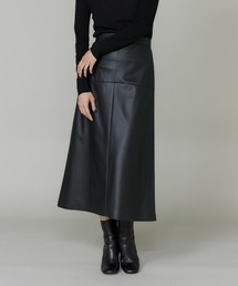 INED | フェイクレザートラペーズスカート(スカート)