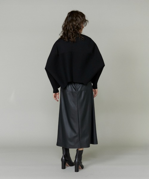 INED（イネド）の「フェイクレザートラペーズスカート（スカート・レディース・ブラック/ブラウン・7号/9号/11号）」の10枚目の写真