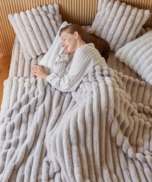 COCOPLATZ interior（ココプラッツインテリア）の「モコモコ毛布 ストライプ ラビットファー調│ダブル【furry doudou./ファーリードゥドゥ】（ブランケット・キッズ）」