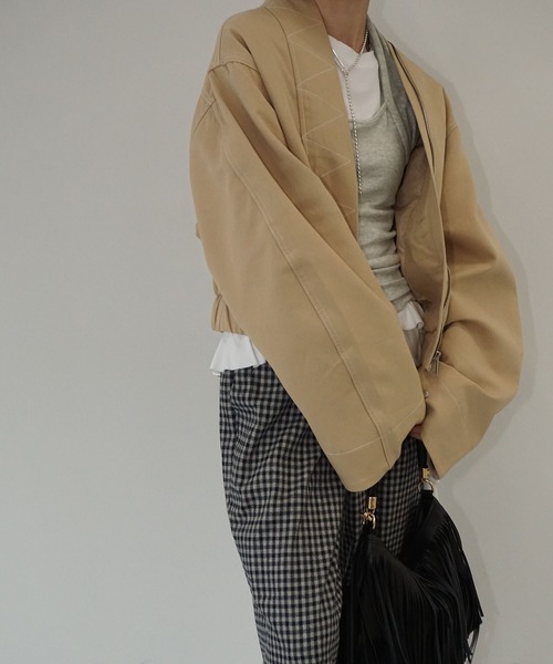 chuclla（チュクラ）の「デザインステッチ ノーカラーブルゾン chw25a073（ブルゾン・レディース・ベージュ・FREE）」の3枚目の写真