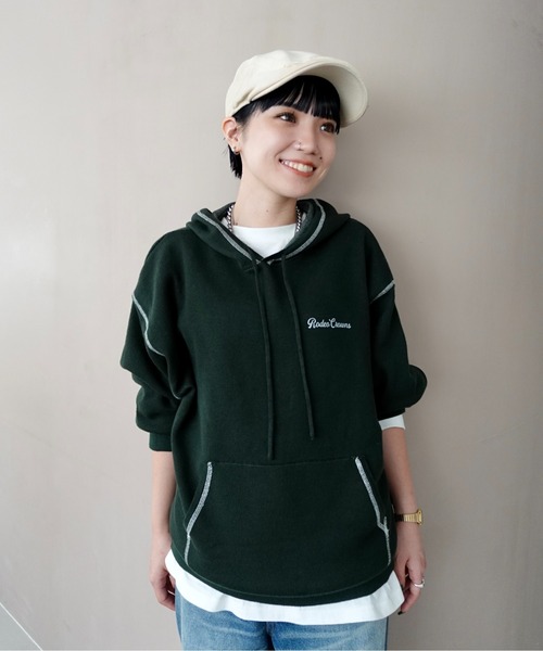 RODEO CROWNS WIDE BOWL（ロデオクラウンズワイドボウル）の「スウェットライクジャガードロゴフーディー（パーカー・レディース・アイボリー/ブラック/グレー×ホワイト/ダークグリーン/ダークオレンジ・FREE）」の4枚目の写真