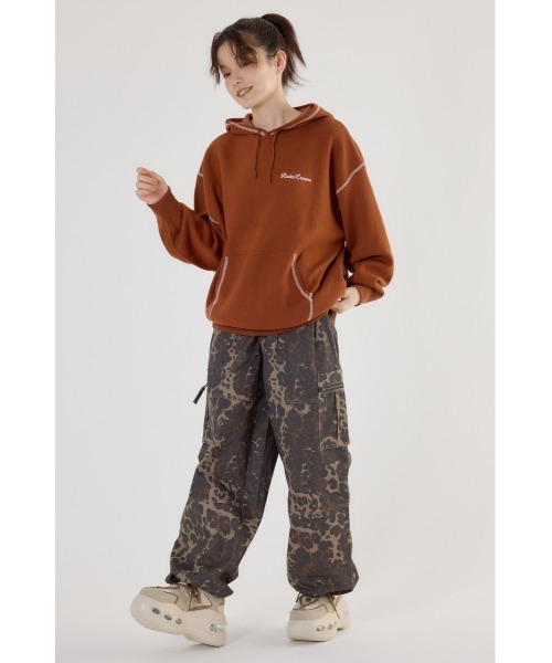 RODEO CROWNS WIDE BOWL（ロデオクラウンズワイドボウル）の「スウェットライクジャガードロゴフーディー（パーカー・レディース・アイボリー/ブラック/グレー×ホワイト/ダークグリーン/ダークオレンジ・FREE）」の22枚目の写真