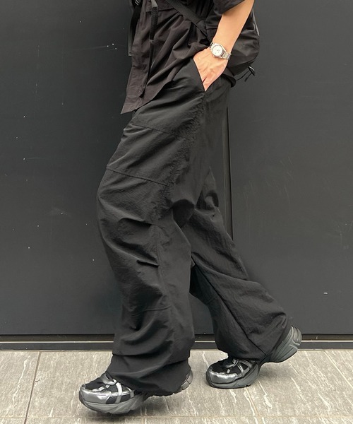 Confirm(コンファーム)の「【セットアップ対応】ゴープコア 裾ドローコード ナイロンパラシュートパンツ トラックパンツ(その他パンツ・メンズ・ブラック/カーキ/ライトグレー・M/L)」の10枚目の写真