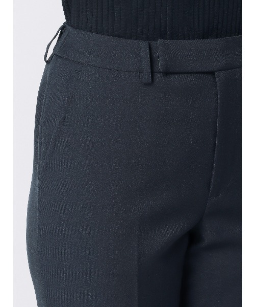 SUIT SQUARE(スーツスクエア)の「テーパードパンツ ウォッシャブル ドライストレッチ 無地(スーツパンツ・レディース・ベージュ系/カーキ系/ネイビー系・36(7号)/40(11号)/38(9号))」の16枚目の写真
