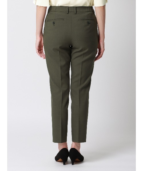 SUIT SQUARE(スーツスクエア)の「テーパードパンツ ウォッシャブル ドライストレッチ 無地(スーツパンツ・レディース・ベージュ系/カーキ系/ネイビー系・36(7号)/40(11号)/38(9号))」の9枚目の写真