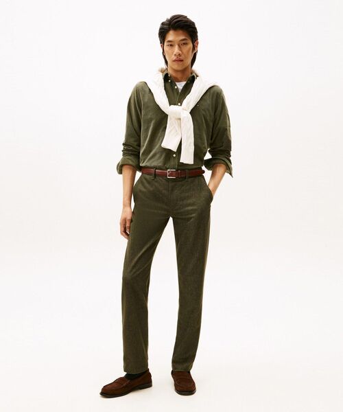 TOMMY HILFIGER（トミーヒルフィガー）の「ソリッドコーデュロイシャツ（シャツ/ブラウス・メンズ・カーキ/イエロー系その他4/バーガンディー/ネイビー系2・LARGE/MEDIUM/X-LARGE/SMALL）」の5枚目の写真