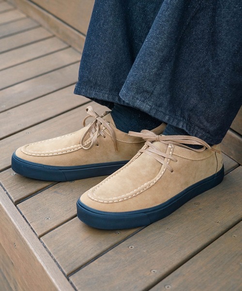 U.S. POLO ASSN.(ユーエスポロアッスン)の「【U.S. POLO ASSN./ユーエスポロアッスン】【落ち着いたスウェードを使用した高級感ある一足】フェイクスウェードブーツ ショートブーツ ワンポイント刺繍 ラバーソール(モカシン/デッキシューズ・メンズ・キャメル/ブラック・27cm/26.5cm/26cm/25.5cm/25cm)」の1枚目の写真