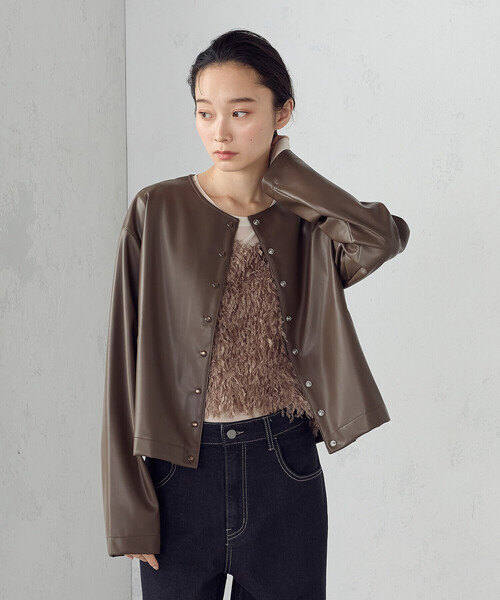 COMME CA ISM（コムサイズム）の「合成皮革 カーディガン / セットアップ対応（カーディガン/ボレロ・レディース・ブラウン/ブラック・MEDIUM/LARGE）」の20枚目の写真