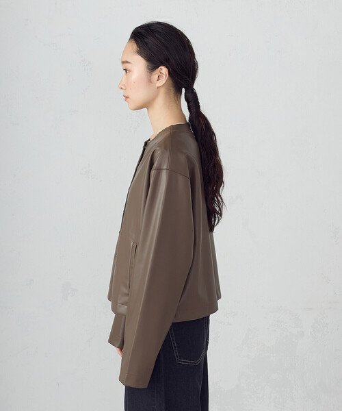 COMME CA ISM（コムサイズム）の「合成皮革 カーディガン / セットアップ対応（カーディガン/ボレロ・レディース・ブラウン/ブラック・MEDIUM/LARGE）」の11枚目の写真