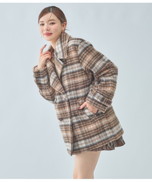 PEACH JOHN(ピーチジョン)の「シャギーショートPコート(ピーコート・レディース・ミント/ピンク/ブラウン・SMALL/MEDIUM)」の7枚目の写真