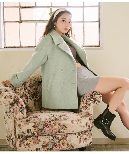 PEACH JOHN(ピーチジョン)の「シャギーショートPコート(ピーコート・レディース・ミント/ピンク/ブラウン・SMALL/MEDIUM)」の9枚目の写真