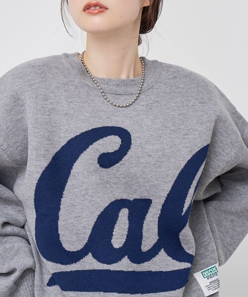 DISCUS ATHLETIC（ディスカス　アスレチック）の「【WEB限定・DISCUS（ディスカス）】 カレッジロゴジャガードニット②（ニット/セーター・レディース・その他1/グレー系・M/L）」の2枚目の写真