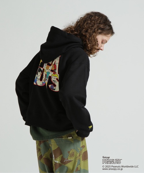 PEANUTS（ピーナッツ）の「《AVIREX × PEANUTS》PULLOVER PARKA / プルオーバーパーカー / ピーナッツ / アヴィレックス（パーカー・レディース・ブラック/パープル/ライトグレー・F）」の2枚目の写真