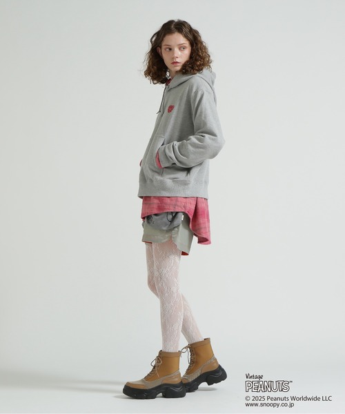 PEANUTS（ピーナッツ）の「《AVIREX × PEANUTS》PULLOVER PARKA / プルオーバーパーカー / ピーナッツ / アヴィレックス（パーカー・レディース・ブラック/パープル/ライトグレー・F）」の19枚目の写真
