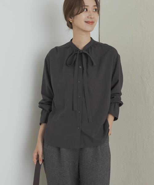 URBAN RESEARCH DOORS（アーバンリサーチドアーズ）の「コットンレーヨンリボンブラウス（シャツ/ブラウス・レディース・オフホワイト/チャコールグレー・MEDIUM）」の12枚目の写真