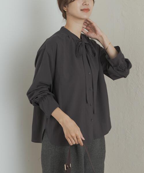 URBAN RESEARCH DOORS（アーバンリサーチドアーズ）の「コットンレーヨンリボンブラウス（シャツ/ブラウス・レディース・オフホワイト/チャコールグレー・MEDIUM）」の13枚目の写真