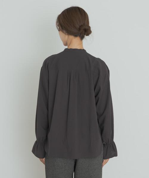 URBAN RESEARCH DOORS（アーバンリサーチドアーズ）の「コットンレーヨンリボンブラウス（シャツ/ブラウス・レディース・オフホワイト/チャコールグレー・MEDIUM）」の20枚目の写真