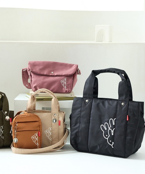 zucchero(ズッケロ)の「miffy ミッフィー ショルダーバッグ トートバッグ レディース 2wayバッグ マザーバッグ ナイロン かくれんぼミッフィー 62091(ショルダーバッグ・レディース・ベージュ/カーキ/ブラック/ピンク/ブラウン・FREE)」の6枚目の写真