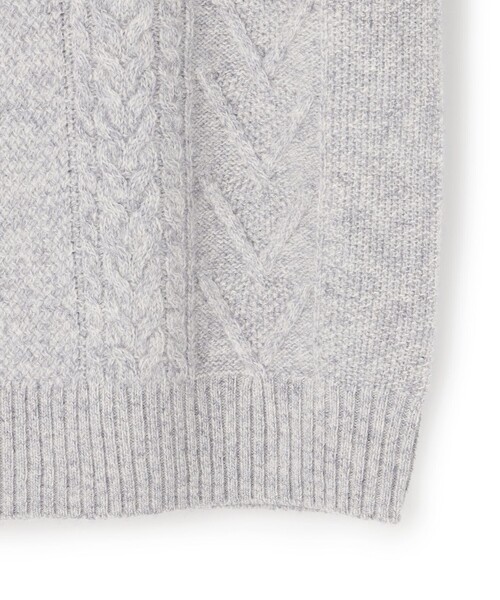 J.PRESS(ジェイプレス)の「ウール×カシミヤの上質素材【Cash Lamb's Wool】ケーブルクルーネック ニット_25年モデル(ニット/セーター・メンズ・ブルー系/ライトグレー系/ベージュ系/ネイビー系/パープル系・LARGE/MEDIUM/X-LARGE)」の19枚目の写真