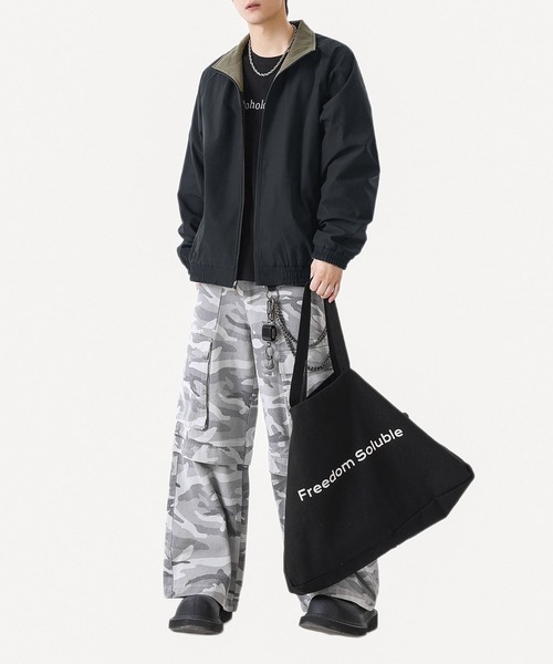 aimoha(アイモハ)の「リバーシブルナイロン×フリースジャケット/Reversible nylon and fleece jacket (SS)(ブルゾン・メンズ・ブラック/ブラウン/ホワイト・XX-LARGE/LARGE/X-LARGE)」の14枚目の写真