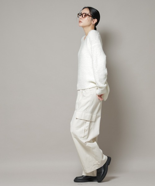 NANO universe（ナノユニバース）の「ウールフェザーVネックニットプルオーバー（ニット/セーター・レディース・オフホワイト/ライトブルー/カーキブラウン・FREE）」の9枚目の写真