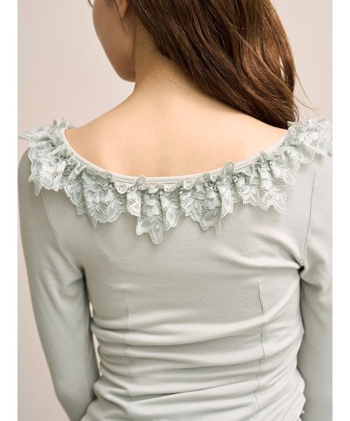 SNIDEL（スナイデル）の「ティアードフリルカットソープルオーバー（T