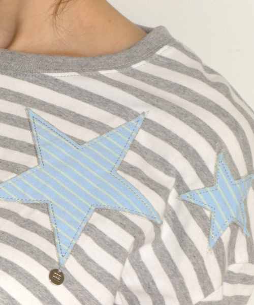 RONRON（ロンロン）の「STRIPE STAR APPLIQUE T SHIRT GREY（Tシャツ/カットソー・レディース・その他・FREE）」の3枚目の写真