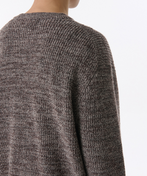 MUSINSA STANDARD（ムシンサスタンダード）の「ミックスドヤーンクルーネックニット[ブラウン]（ニット/セーター・メンズ・その他・SMALL/MEDIUM/LARGE/X-LARGE/XX-LARGE）」の5枚目の写真