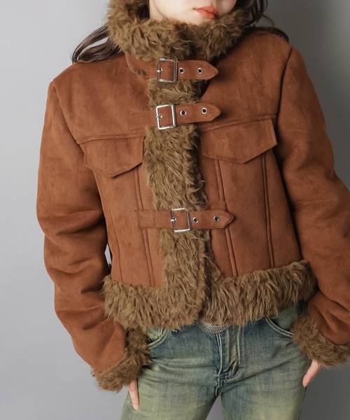 SPINNS（スピンズ）の「首まであったか☆高見えフェイクムートンジャケット/3ベルト（ムートンコート・レディース・ブラウン/ダークブラウン・ONESIZE）」の3枚目の写真