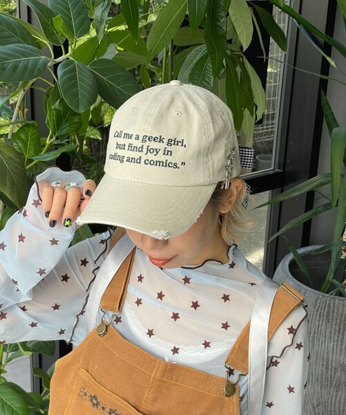 HELLO.SANFRANCISCO（ハローサンフランシスコ）の「【HELLO.SANFRANCISCO/ハローサンフランシスコ】メッセージロゴ刺繡リボンキャップ（キャップ・レディース・レッド/ピンク/ブルー/アイボリー・ONE SIZE）」の5枚目の写真