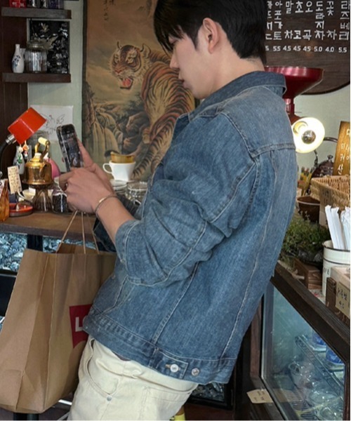 NOWLE（ノウル）の「【NOWLE】ヴィンテージ ウォッシュ クロップド デニムジャケット（デニムジャケット・メンズ・インディゴブルー・MEDIUM/LARGE/X-LARGE）」の7枚目の写真