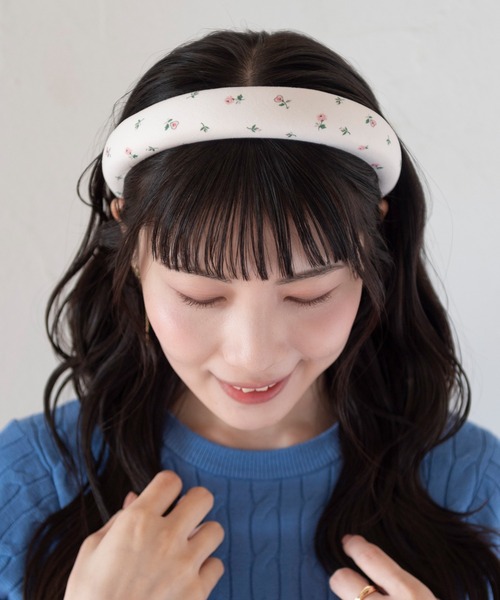 Cath Kidston(キャスキッドソン)の「プランプカチューシャ Lace Sprigs(カチューシャ・レディース・ダークグリーン/アイボリー・FREE)」の3枚目の写真