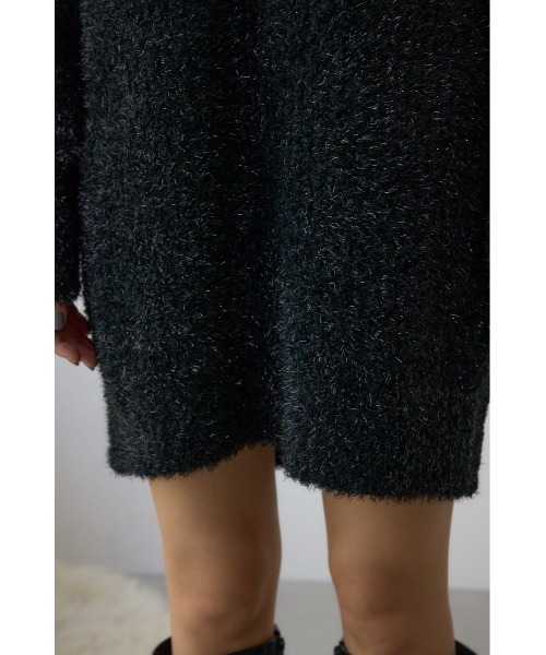 AZUL by moussy(アズールバイマウジー)の「【身長/骨格別着用画像あり】ラメシャギーニットワンピース 秋服 冬服 ニットトップス ミニワンピース チュニック(ワンピース・レディース・ブラック/ブラウン/レッド・FREE)」の14枚目の写真