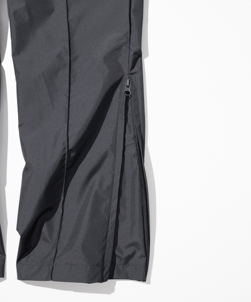 MASSNOUN(マスノウン)の「3レイヤースリットジッパーパンツ MFTTP001-DG(その他パンツ・レディース・その他・LARGE/MEDIUM)」の2枚目の写真