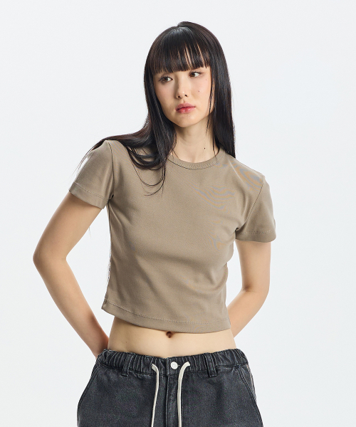 KICHUL(キチョル)の「(W)Side tatoo logo crop t-shirt (3pack set)(Tシャツ/カットソー・レディース・その他・MEDIUM/LARGE/SMALL)」の3枚目の写真
