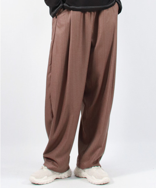 DEMARC（ドゥマーク）の「M STRIPE CHICANO WIDE ONE-TUCK PANTS -Brown（スラックス・メンズ・その他・MEDIUM/LARGE）」の4枚目の写真