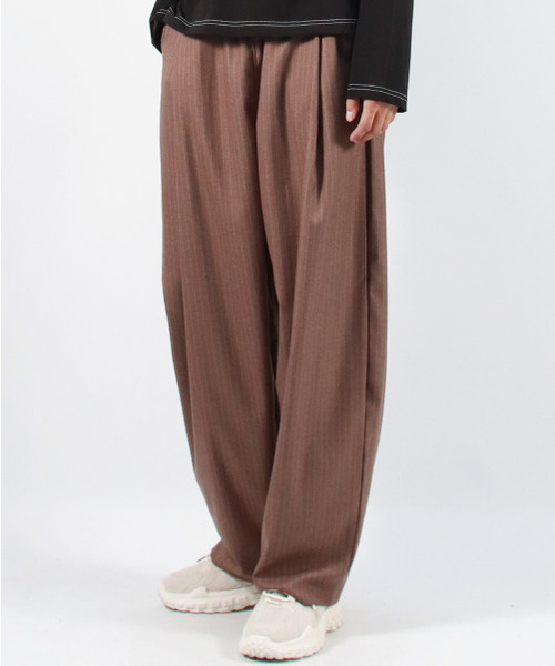 DEMARC（ドゥマーク）の「M STRIPE CHICANO WIDE ONE-TUCK PANTS -Brown（スラックス・メンズ・その他・MEDIUM/LARGE）」の5枚目の写真