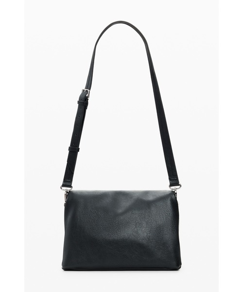 Desigual（デシグアル）の「ミディアム ロゴチャーム フラップ ショルダーバッグ（ショルダーバッグ・レディース・ブラック・FREE）」の5枚目の写真