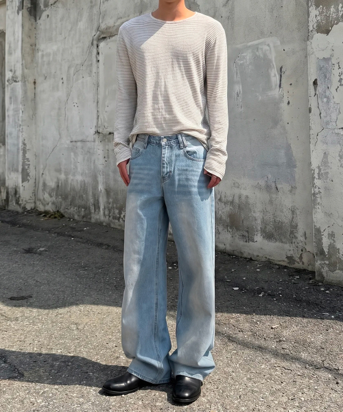 DECET(デケト)の「Mid Rise Wide Jeans DCPT027LightBlueCenter(デニムパンツ・レディース・その他・34/32/30/26/28)」の15枚目の写真